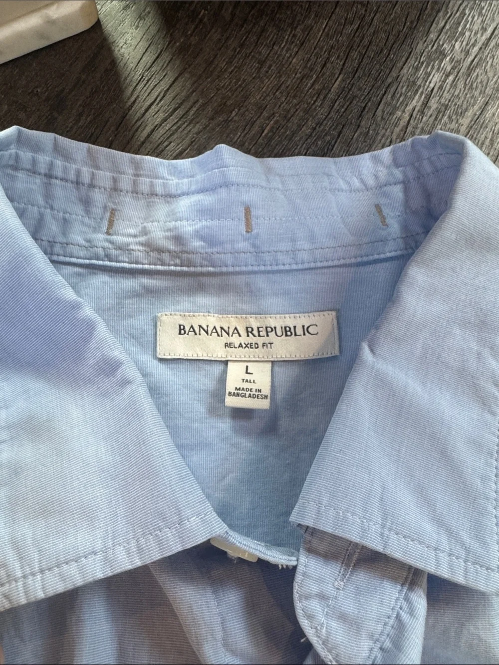 Banana Republic Relaxed Fit Men’s Button Down Shirt. XL. Great condition!